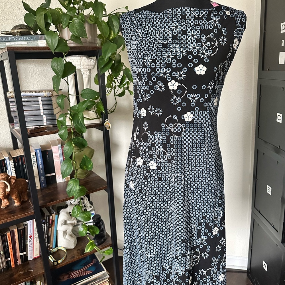 Vintage BCBGMaxAzria Black and Light Blue Patterned Maxi Dress